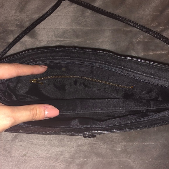 Small Wallet Bag - Picture 2 of 3